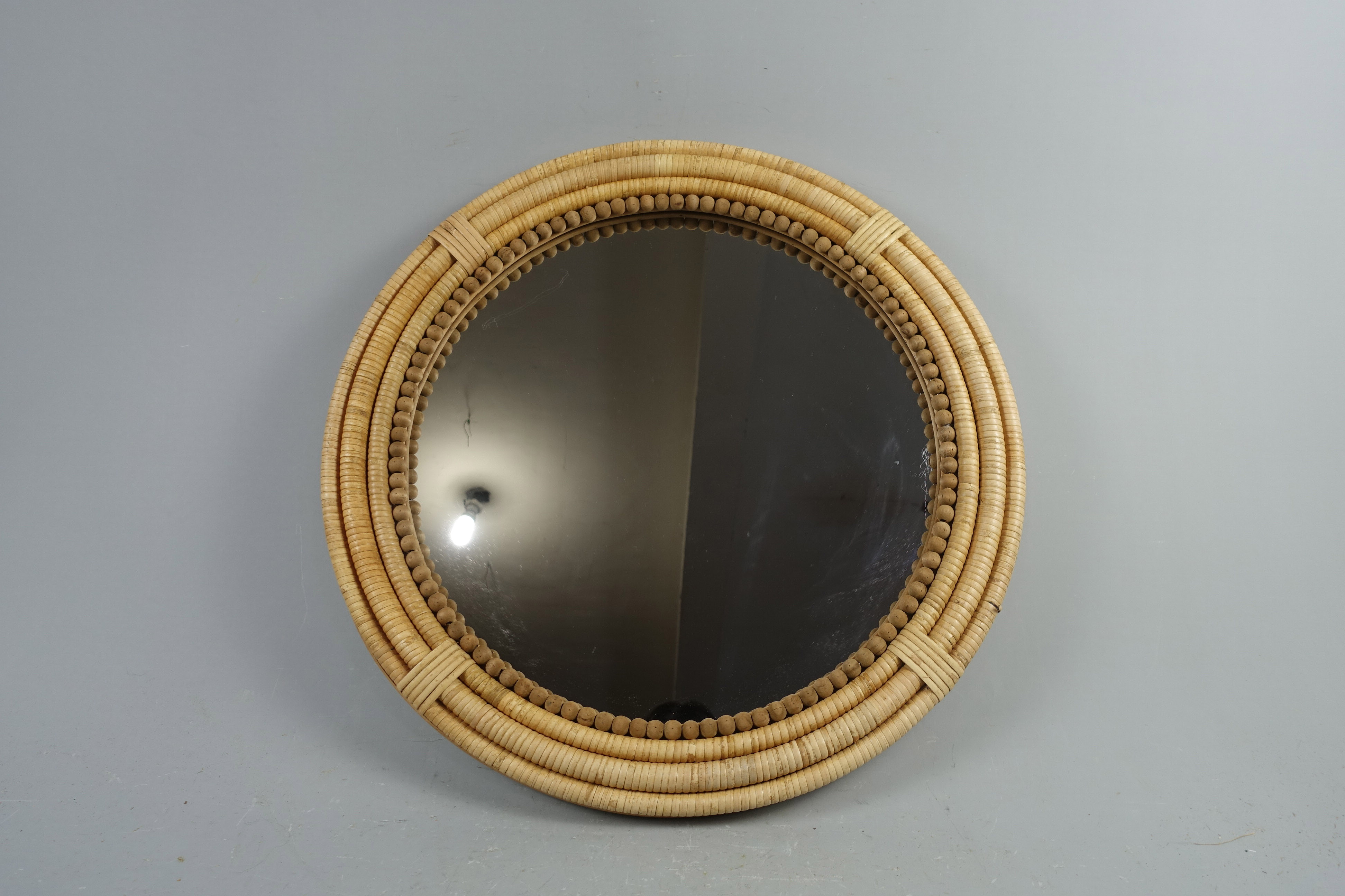 H16W23010