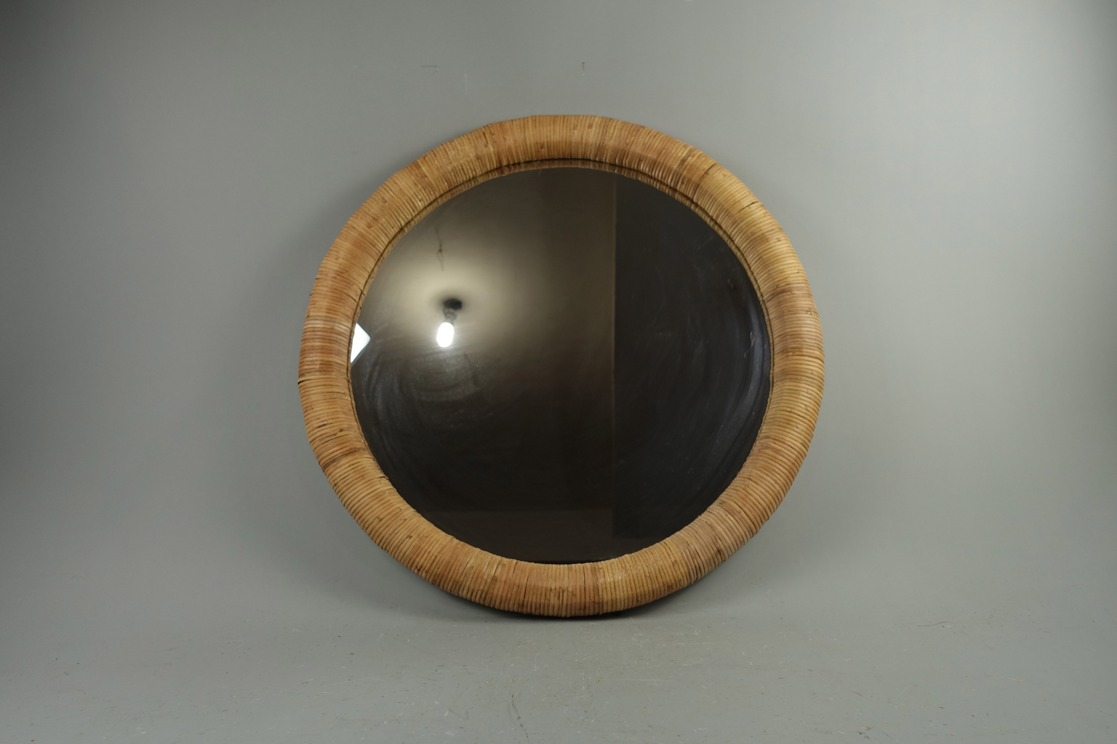 H16W23014